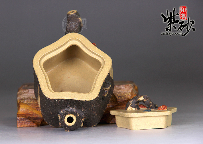 紫砂壶名家：咸子情风华劲松紫砂壶图片