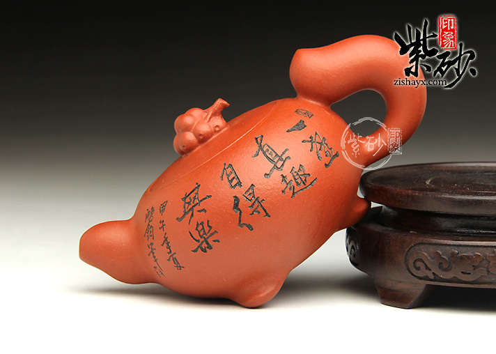 紫砂壶名家：朱鸿钧松鼠壶图片